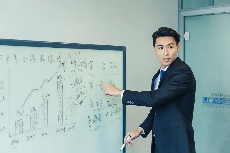 上手三个月，推荐6款好用的PPT设计辅助神器！